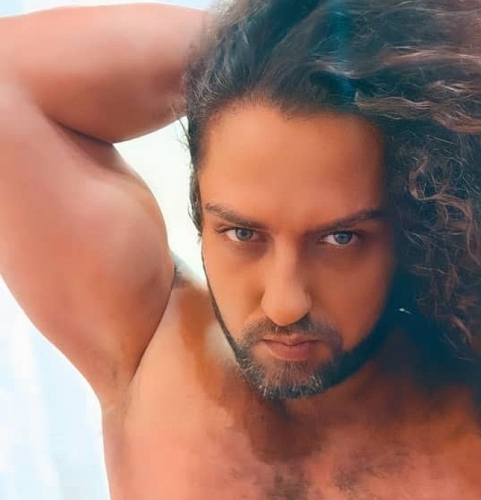 هومن نبی زاده/مربی و مدیریت باشگاه بدنسازی ویژن